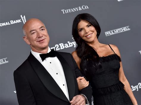 Amazon founder Jeff Bezos engaged to girlfriend Lauren Sanchez: report
